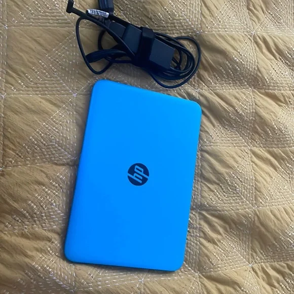 Computer - Picture 1 of 2